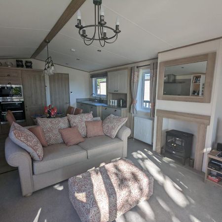 Stunning Luxury Caravan On Edge Of New Forest On Shorefield Country Park Entertainment And Leisure Passes Included Milford on Sea Kültér fotó
