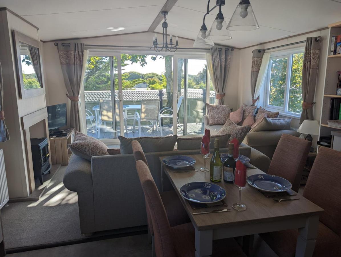 Stunning Luxury Caravan On Edge Of New Forest On Shorefield Country Park Entertainment And Leisure Passes Included Milford on Sea Kültér fotó